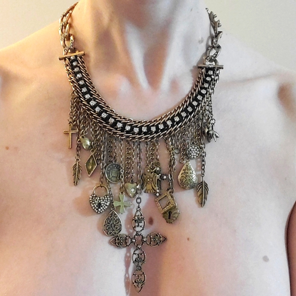 Guess necklace